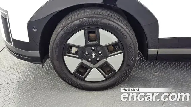 Hyundai Santa Fe 2024 — Şəkil 6/33