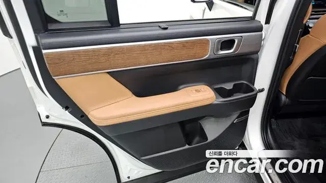 Hyundai Santa Fe 2024 — Şəkil 17/33
