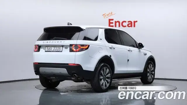 Land Rover Discovery Sport 2018 — Фото 2/20