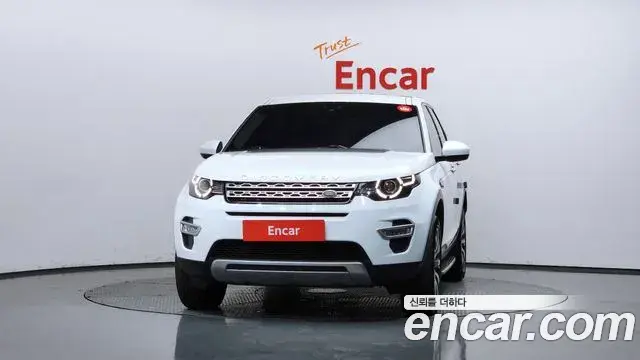 Land Rover Discovery Sport 2018 — Фото 3/20