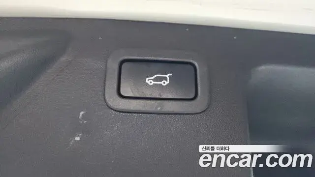 Land Rover Discovery Sport 2018 — Фото 20/20