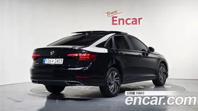 Volkswagen Jetta 2021 — Şəkil 21/30