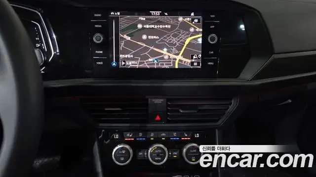 Volkswagen Jetta 2021 — Şəkil 23/30