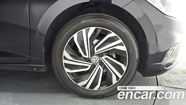 Volkswagen Jetta 2021 — Şəkil 22/30
