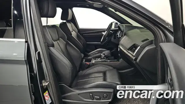 Audi Q5 2023 — Фото 12/20