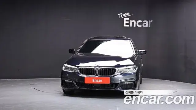 BMW 5 Series 2019 — Фото 3/20
