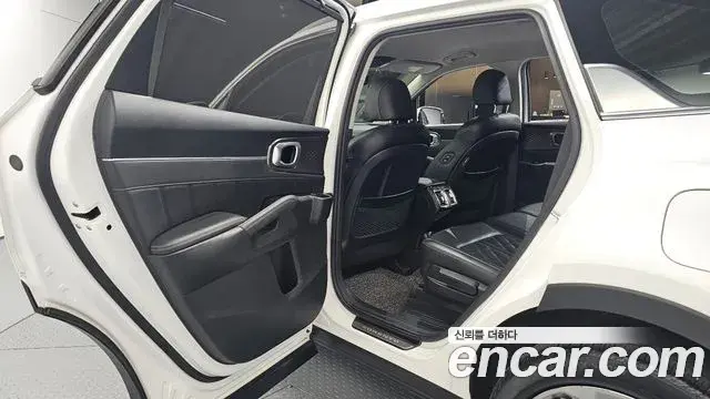 Kia Sorento 2020 — Фото 12/20