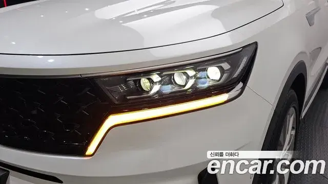 Kia Sorento 2020 — Photo 1/36