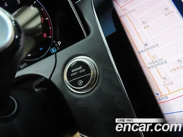Mercedes-Benz E-Class 2025 — ფოტო 11/20