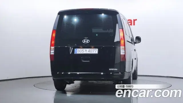 Hyundai Staria 2025 — Фото 4/20