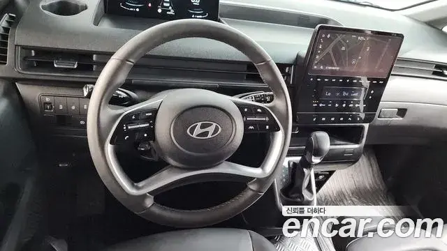 Hyundai Staria 2025 — Фото 13/20