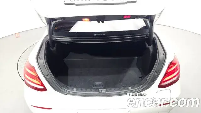 Mercedes-Benz E-Class 2019 — Şəkil 16/20