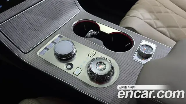 Genesis GV80 2024 — Photo 23/35