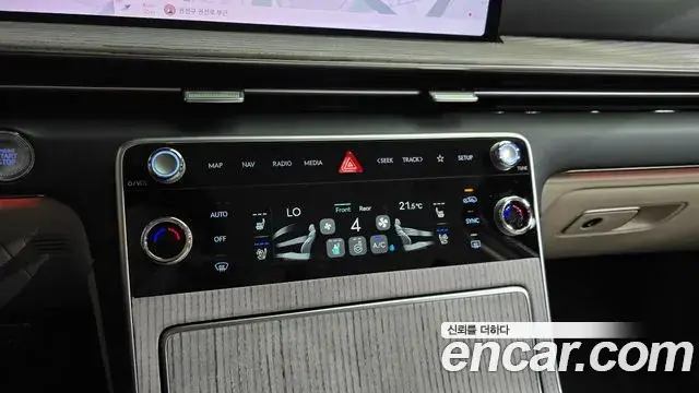 Genesis GV80 2024 — Photo 25/35