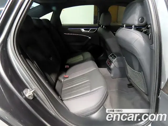 Audi A6 2021 — Photo 11/20