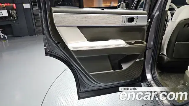 Hyundai Santa Fe 2024 — Şəkil 17/37