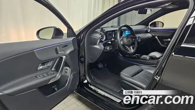 Mercedes-Benz A-Class 2021 — Photo 10/30