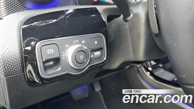 Mercedes-Benz A-Class 2021 — Photo 26/30
