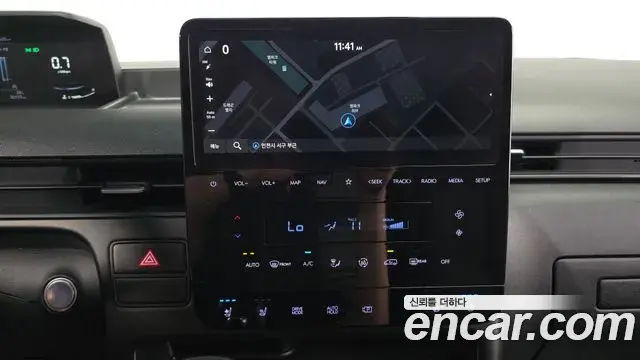 Hyundai Staria 2023 — Фото 12/20