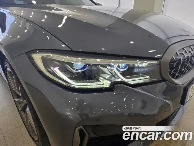 BMW 3 Series 2022 — Фото 16/20