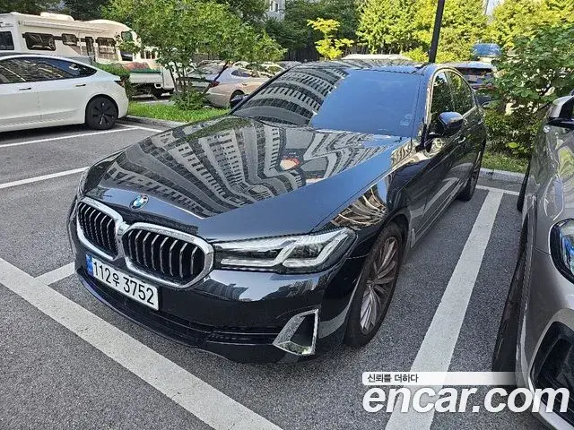 BMW 5 Series 2023 — Фото 3/20