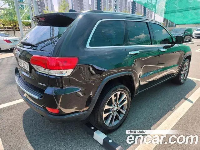 Jeep Grand Cherokee 2018 — Şəkil 1/18