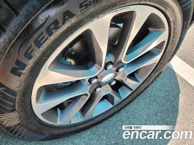 Jeep Grand Cherokee 2018 — Şəkil 13/18