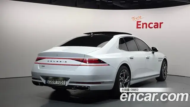 Genesis G90 2023 — Photo 17/20