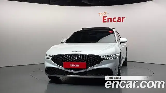 Genesis G90 2023 — Photo 8/20