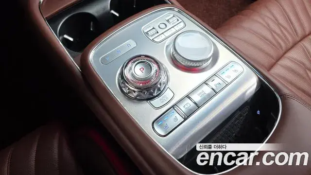 Genesis G90 2023 — Photo 6/20