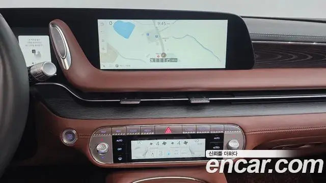 Genesis G90 2023 — Photo 14/20