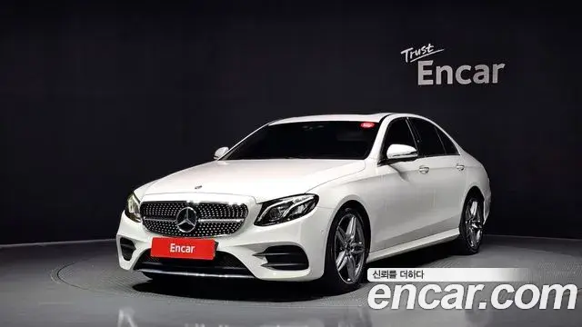 Mercedes-Benz E-Class 2019 — ფოტო 16/34