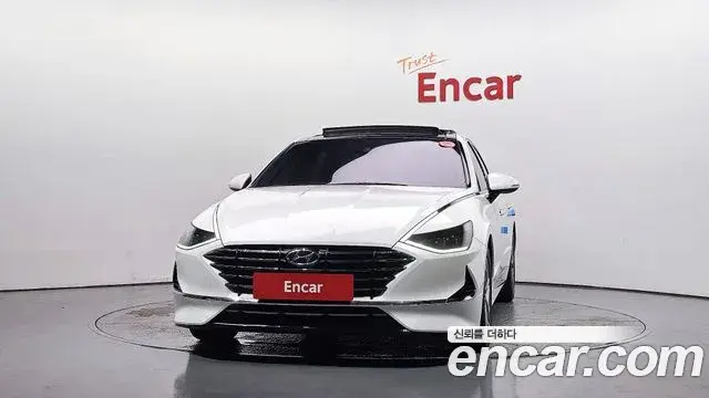 Hyundai Sonata 2019 — Фото 3/20