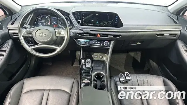Hyundai Sonata 2019 — Фото 7/20