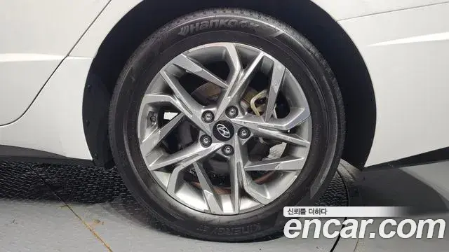Hyundai Sonata Hybrid 2019 — ფოტო 30/30