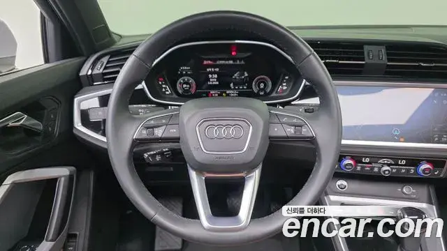 Audi Q3 2022 — Фото 15/20