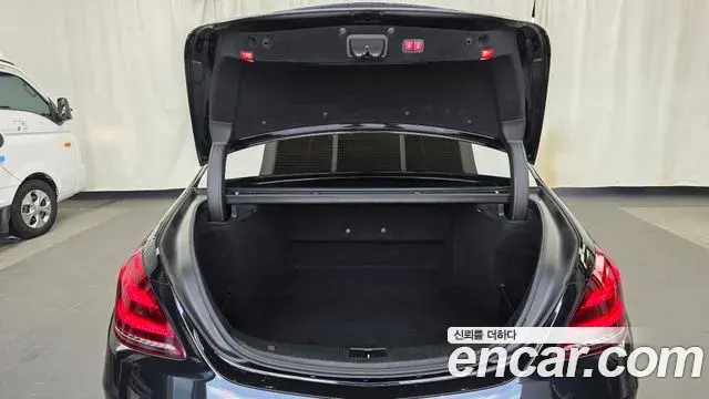 Mercedes-Benz S-Class 2019 — Şəkil 25/33