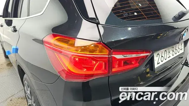 BMW X1 2022 — Şəkil 11/31