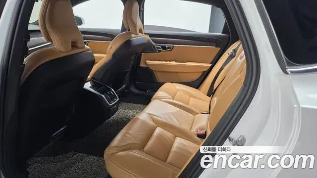 Volvo S90 2021 — Şəkil 28/34