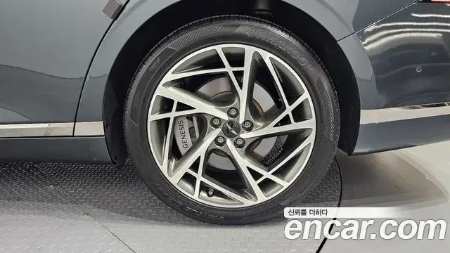 Genesis G90 2022 — Şəkil 18/34
