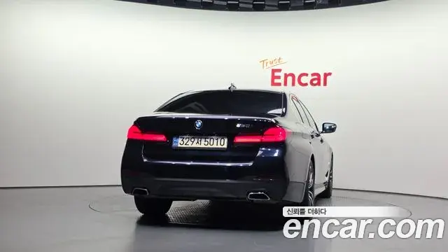 BMW 5 Series 2022 — ფოტო 16/20