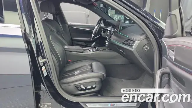 BMW 5 Series 2022 — ფოტო 10/20