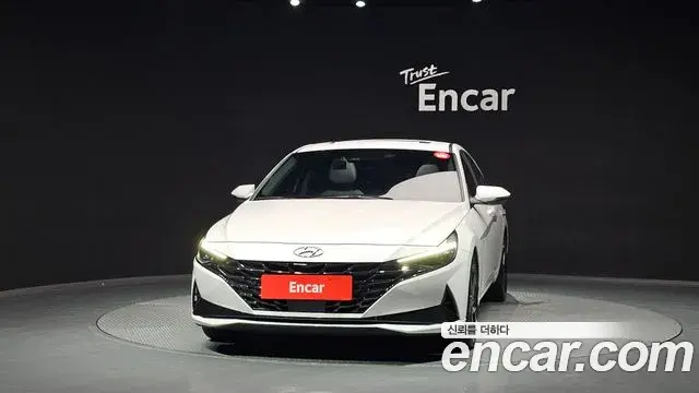 Hyundai The New Avante Hybrid 2023 — ფოტო 5/32
