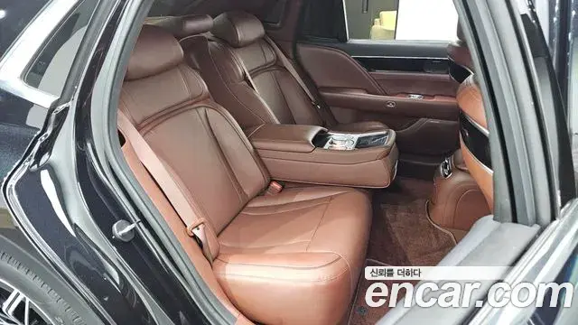 Genesis G90 2022 — Photo 4/31