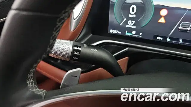 Genesis G90 2022 — Photo 22/31