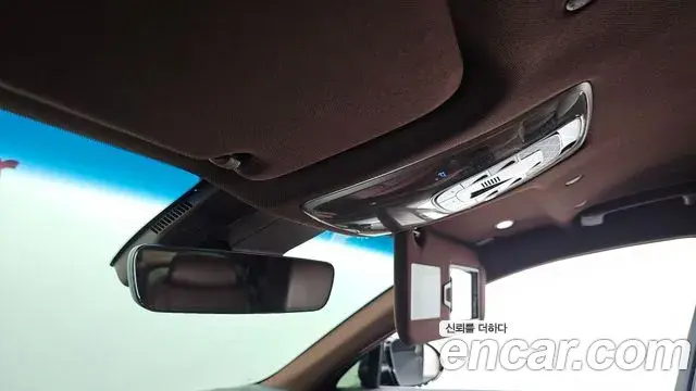 Genesis G90 2022 — Photo 16/31