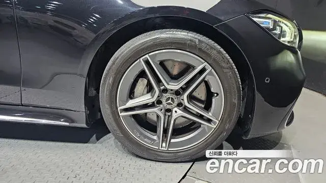 Mercedes-Benz S-Class 2021 — Photo 29/32