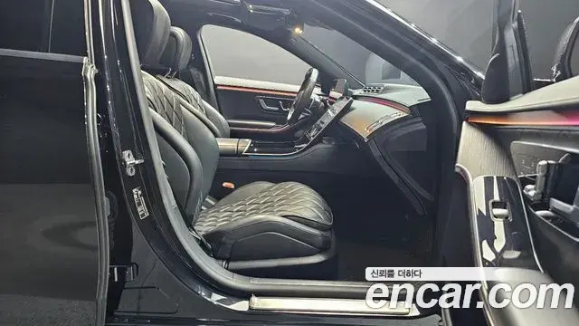 Mercedes-Benz S-Class 2021 — Photo 16/32