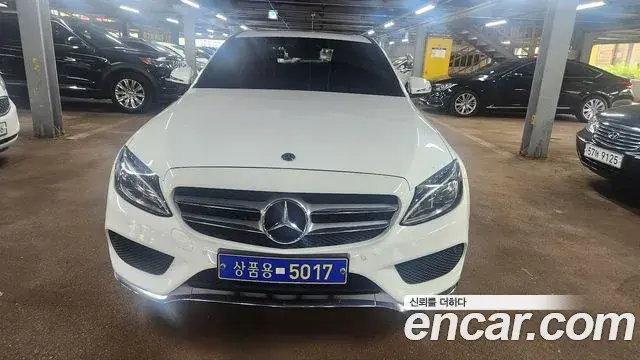 Mercedes-Benz C-Class 2018 — Photo 11/20