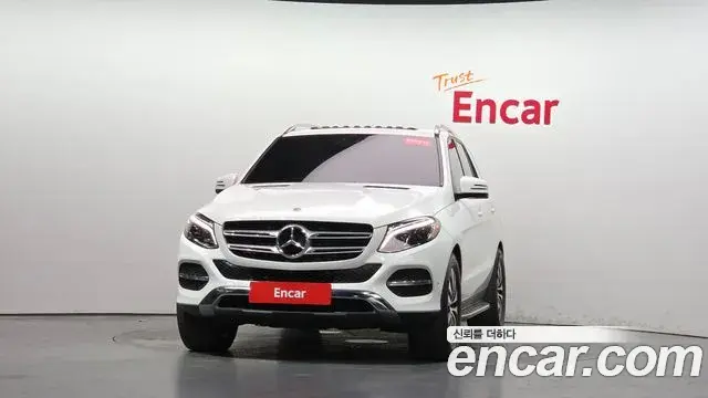 Mercedes-Benz GLE-Class 2018 — Фото 3/20